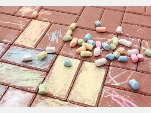 Event image for May Flowers: Story Time and Craft (O'Neill)